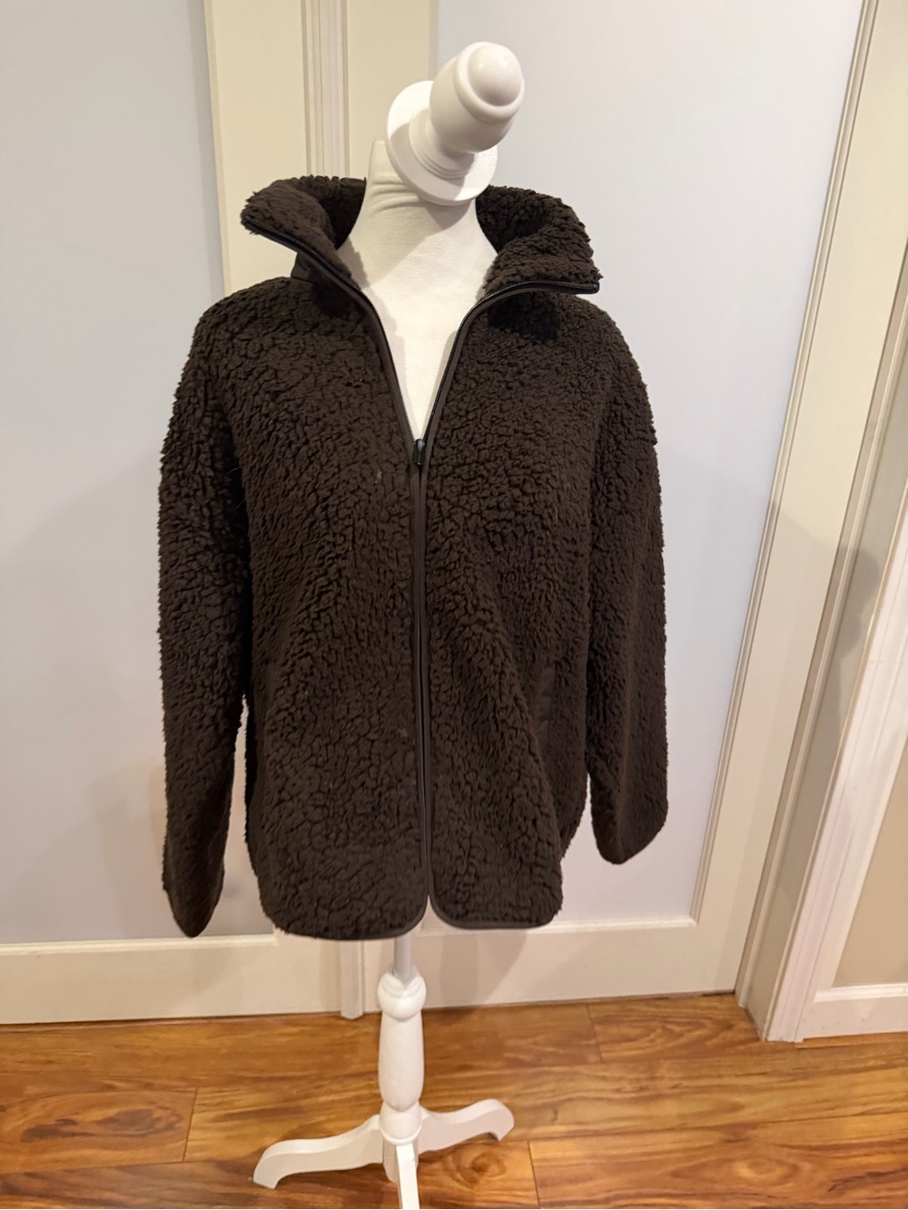 Athleta Brown Cloud Fleece
Full Zip, Medium